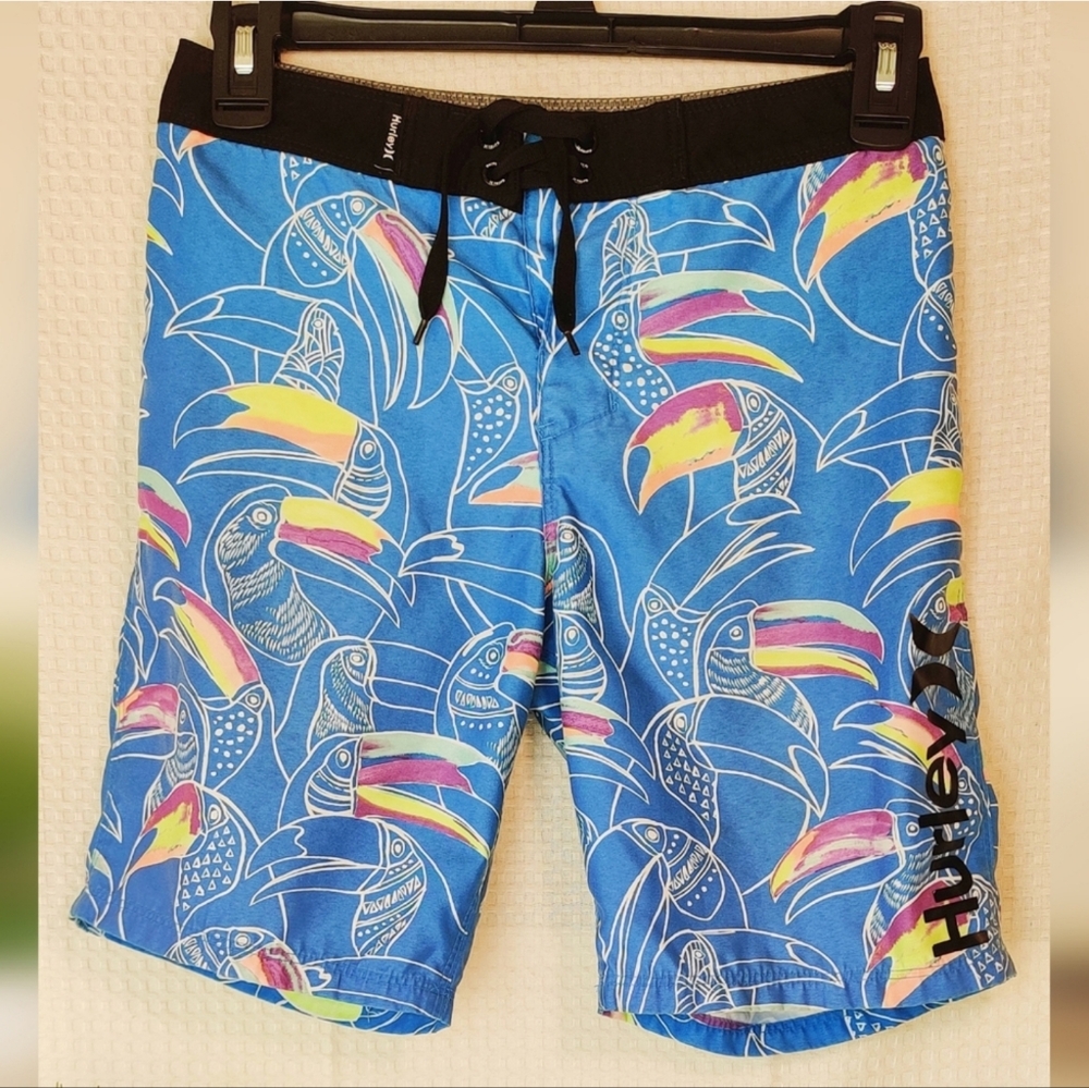 Hurley Boys Toucan Bird Print board Shorts Size 10